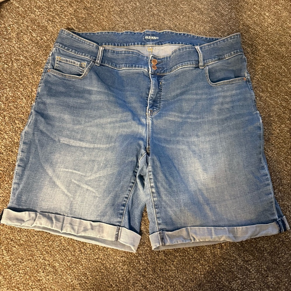 Old Navy Women's Blue Denim Jean Shorts Size‎ 24 Plus Medium Wash